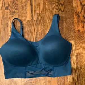 Victoria’s Secret Lightweight Sports Bra